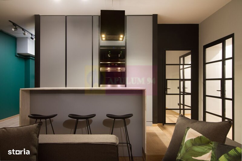 Apartament cu 3 camere, balcon si loc de parcare in garaj - Mall Vitan